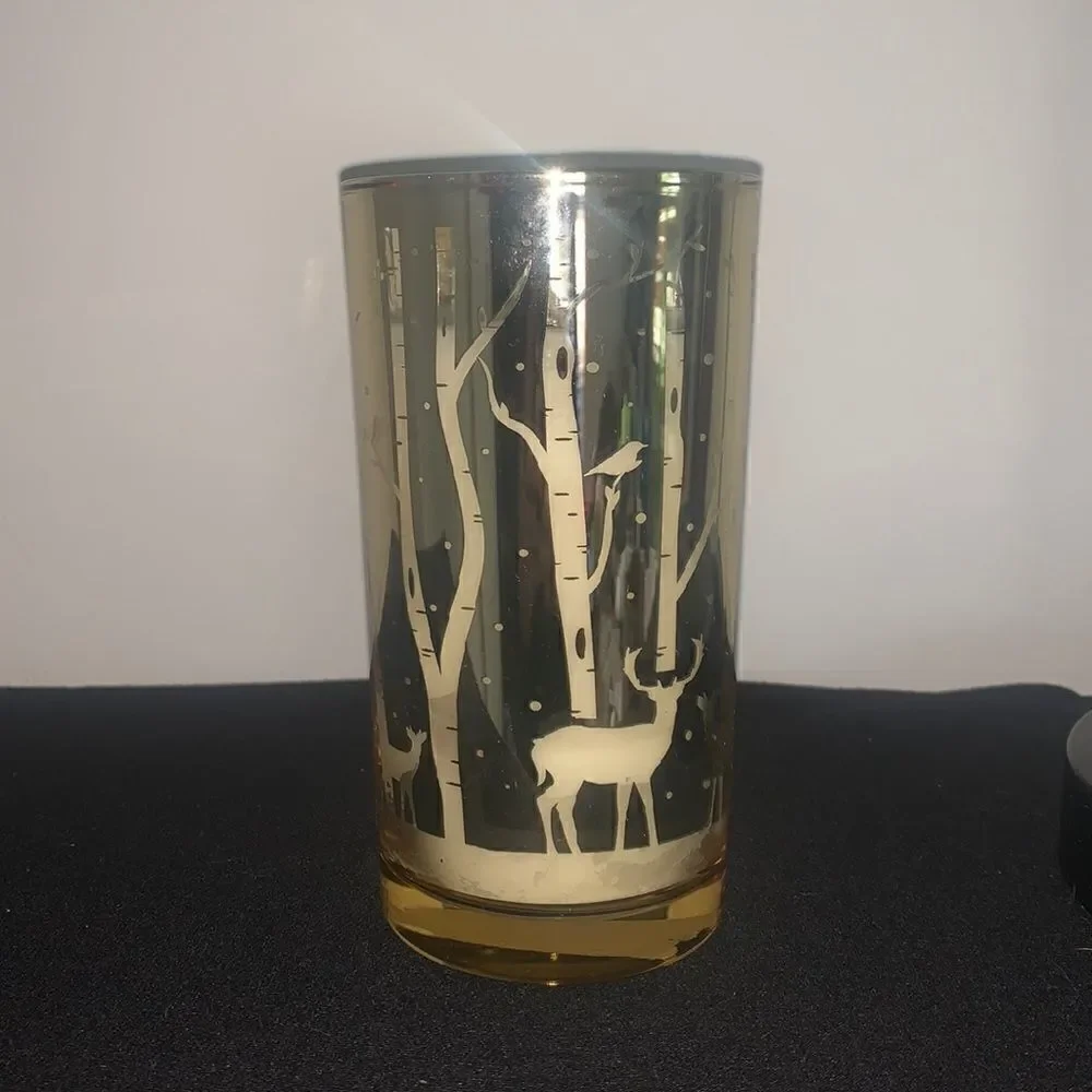 Candle Beautiful Winter Holiday 9.5 oz. Silver Deer in Forest